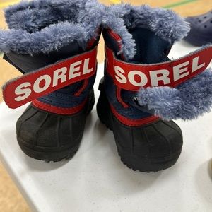 Sorel snow commander winter boots size 4 EUC